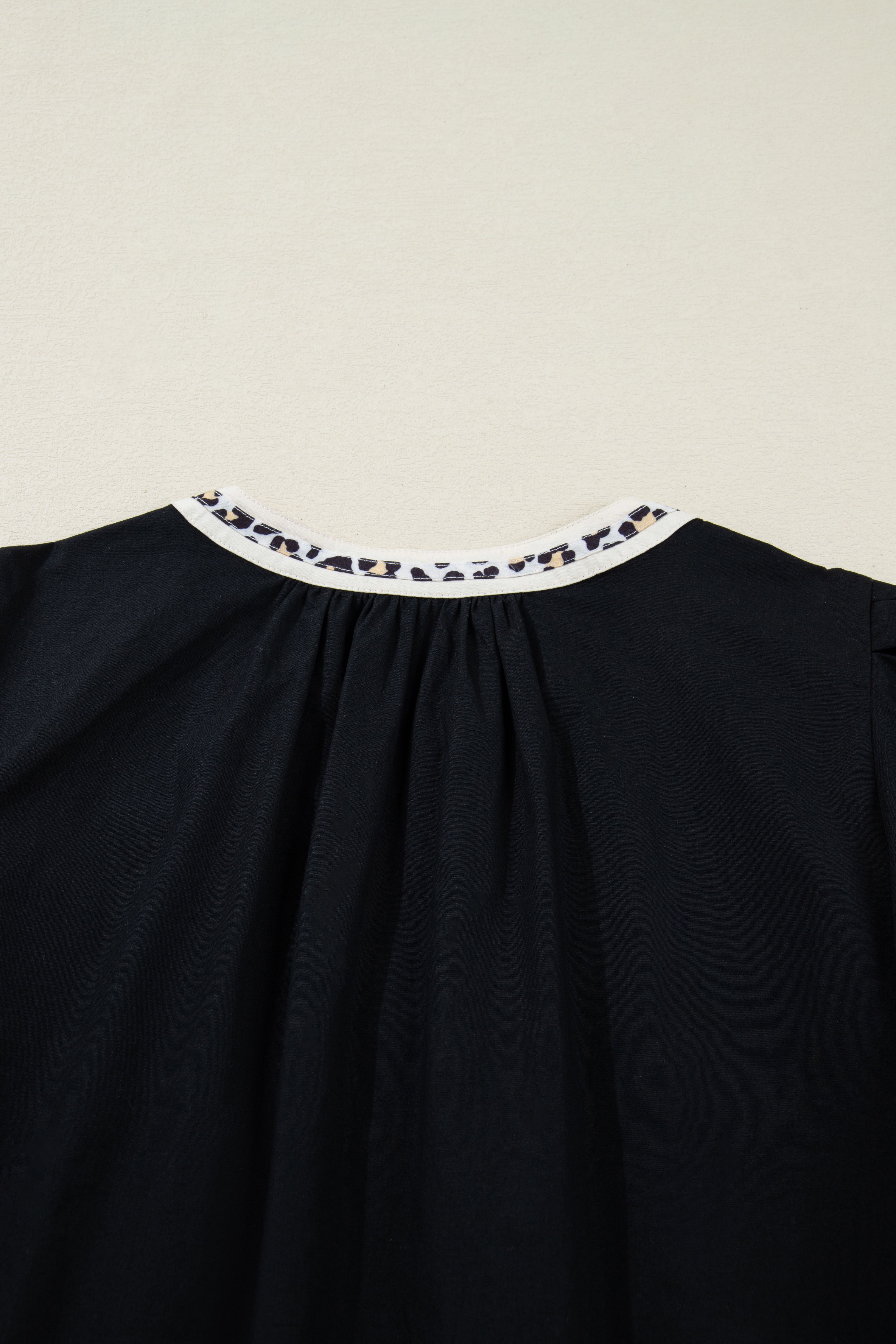 Black Leopard Trim Notched Neck Short Puff Sleeve Shift Mini Dress