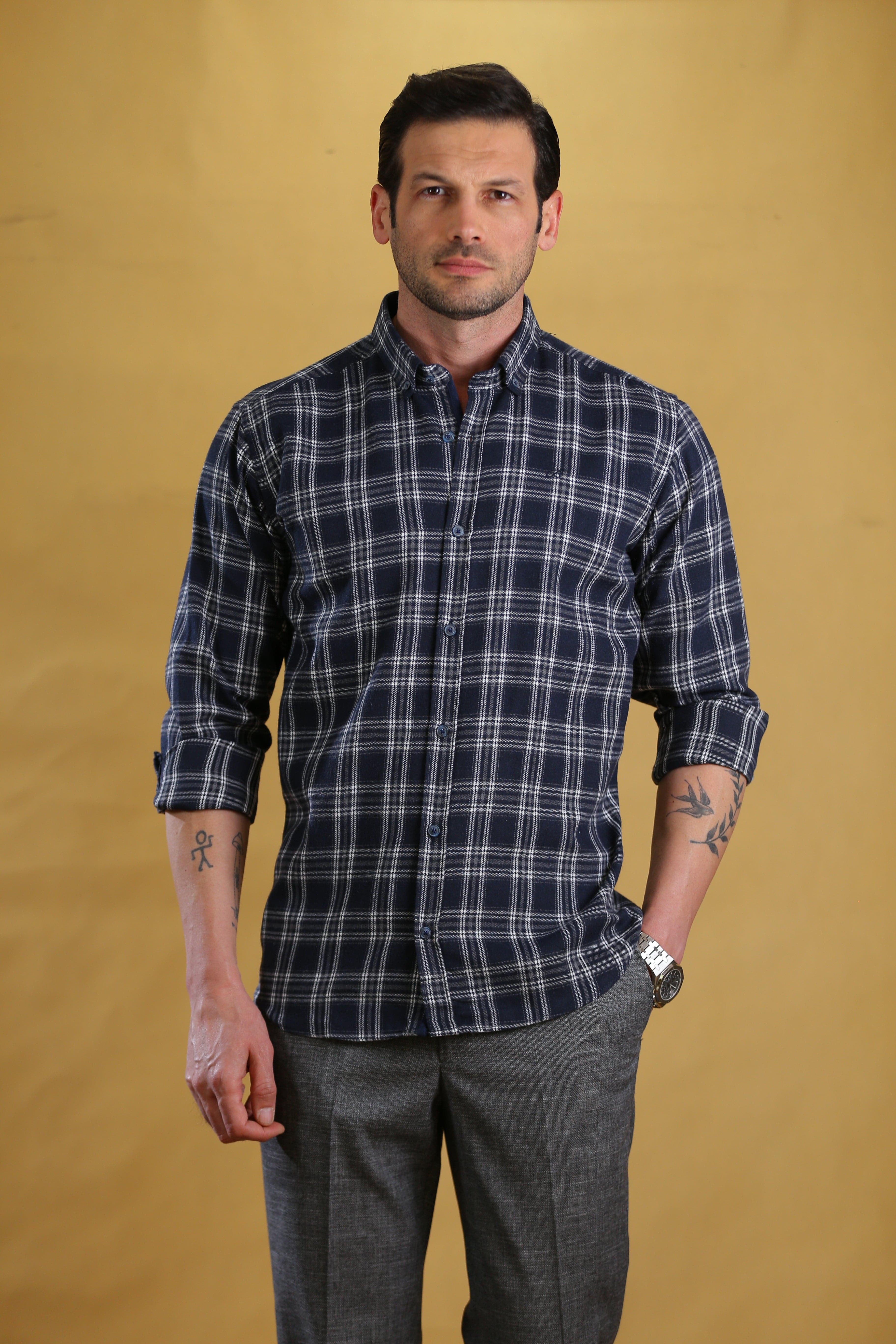 The Woodsman Shirt(Navy Plaid)
