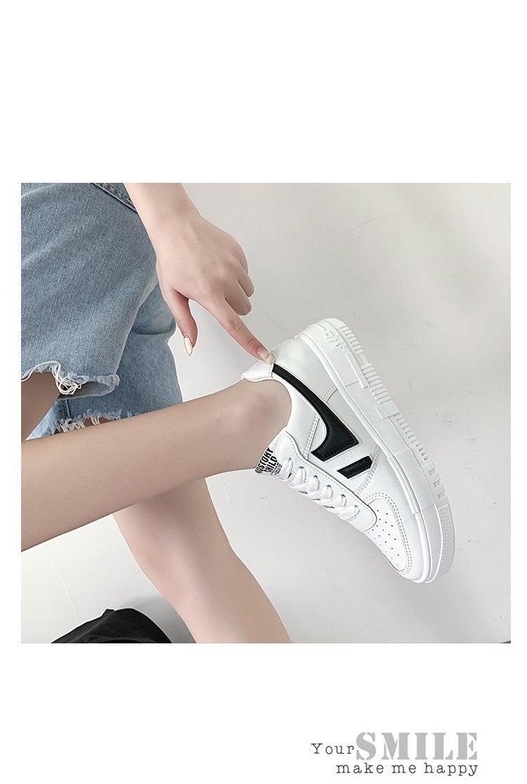 Flats Women's Sneakers Casual Breathable Female Lace Up Woman Comfort Walking Shoes White Women Breathable Sneakers Casual Sports Flat Low Top Sneaker Lace-up Classic Design