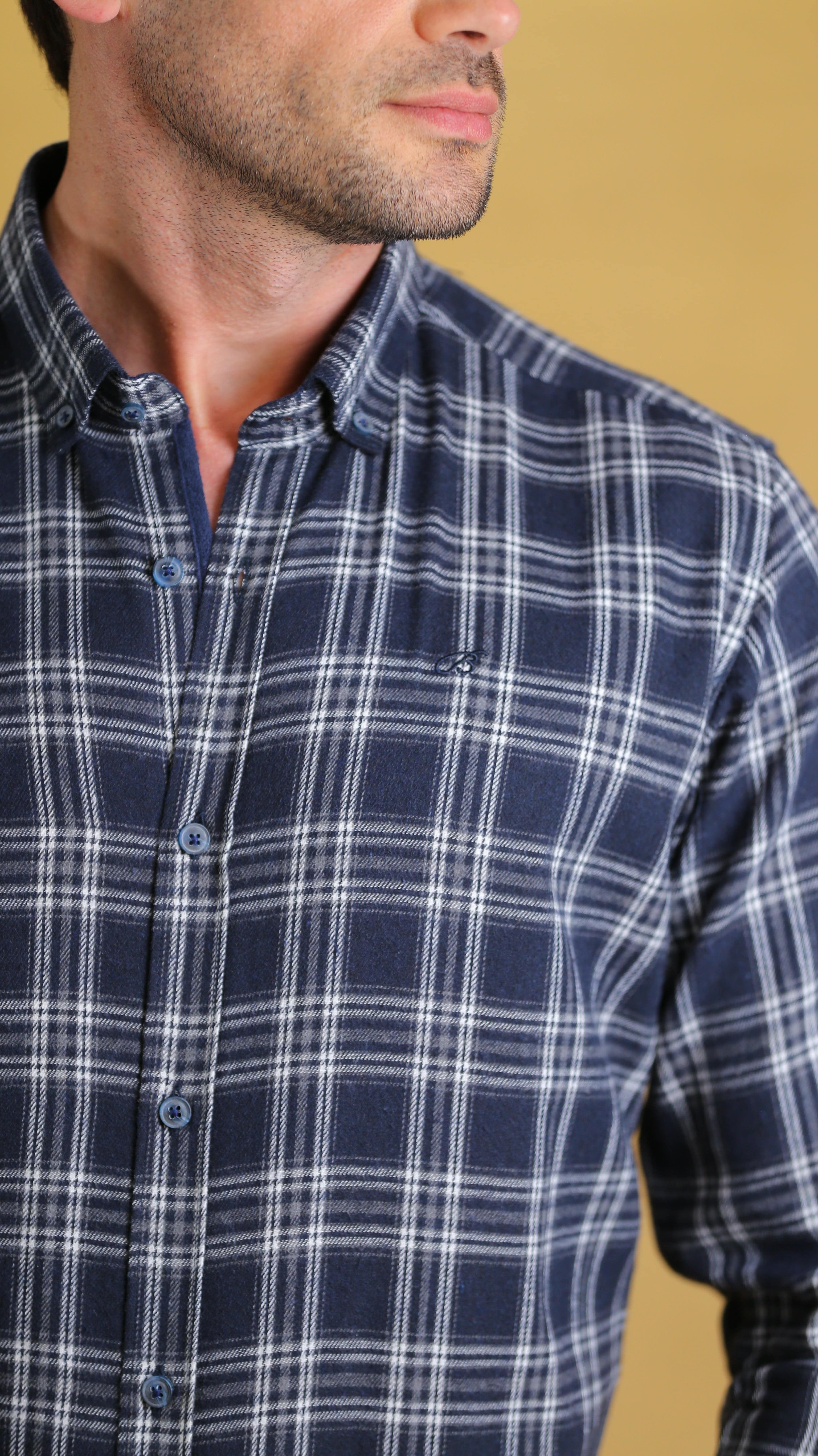 The Woodsman Shirt(Navy Plaid)
