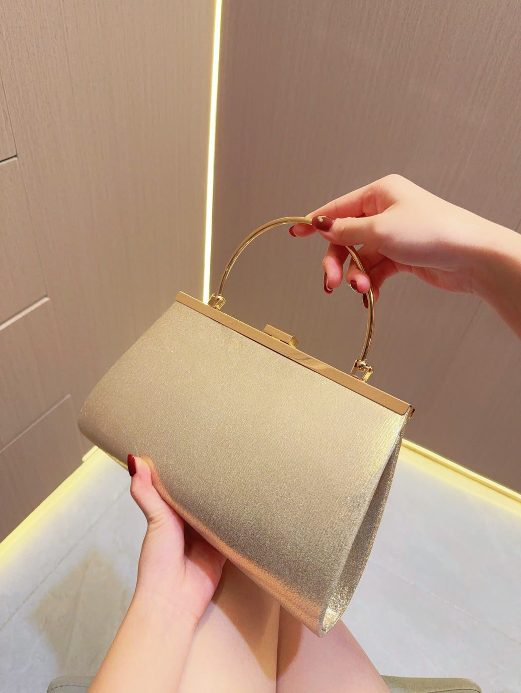 Evening Handbag Wedding bag Clutch bag Dress bag pleated skew dinner party Party diamond set banquet bag